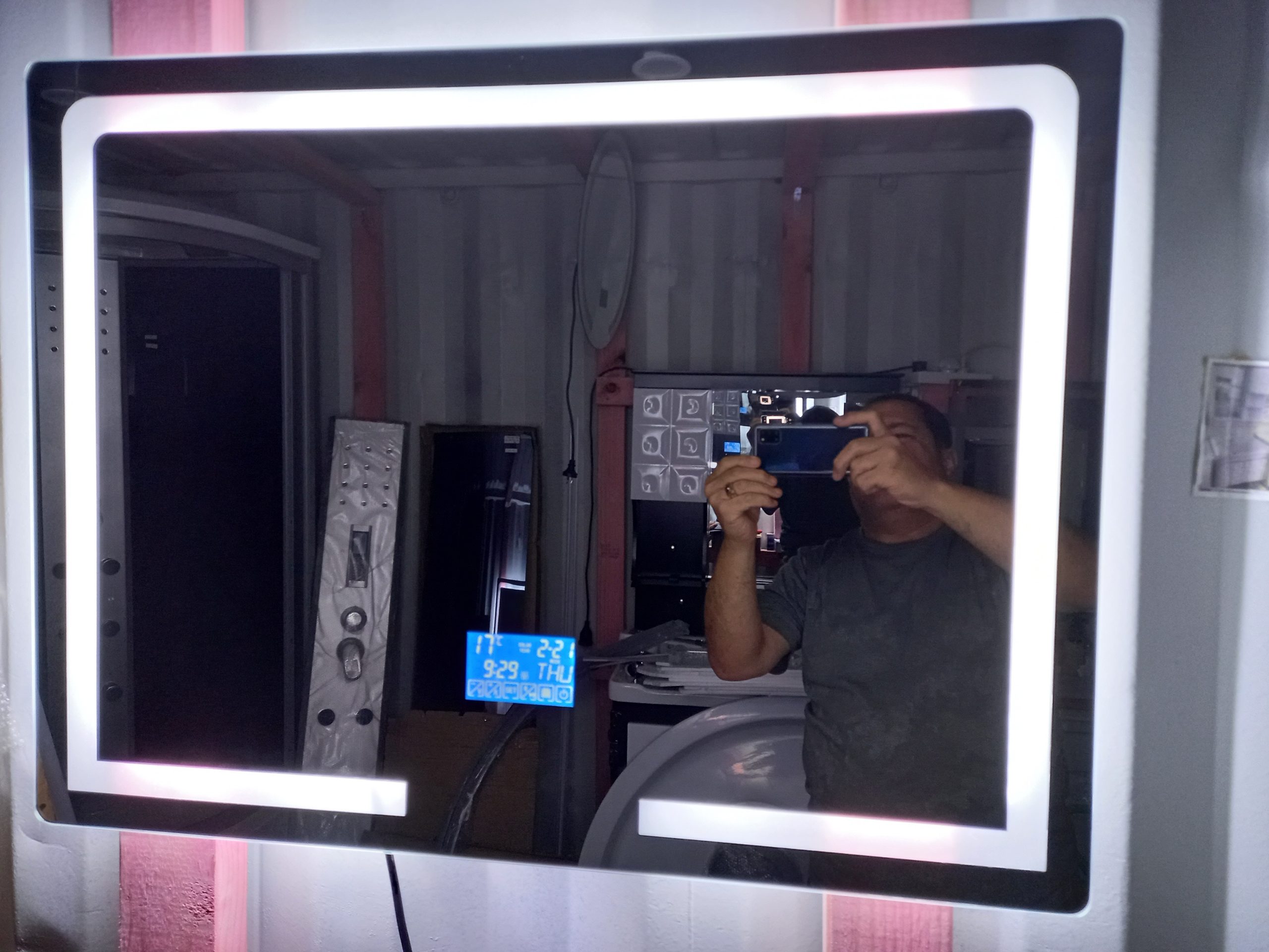 Read more about the article LED MIRROR WITH MANY DIFFERENT FUNCTION Rectangular